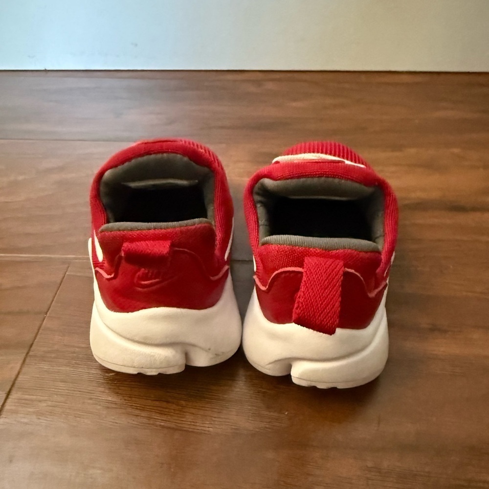 Nike Presto Fly Baby & Toddler Red and White Sneakers-Size 5C - Picture 8 of 11